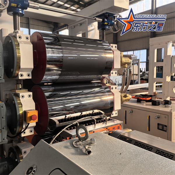 二硫化モリブデンシート押出装置の納入