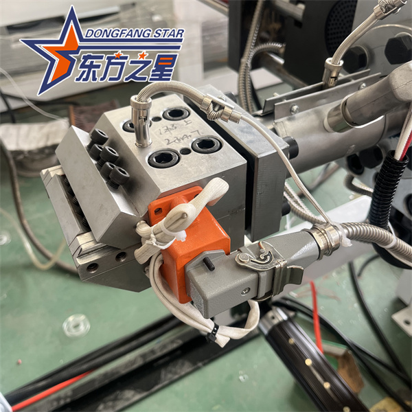 高速TPE止水生産ライン